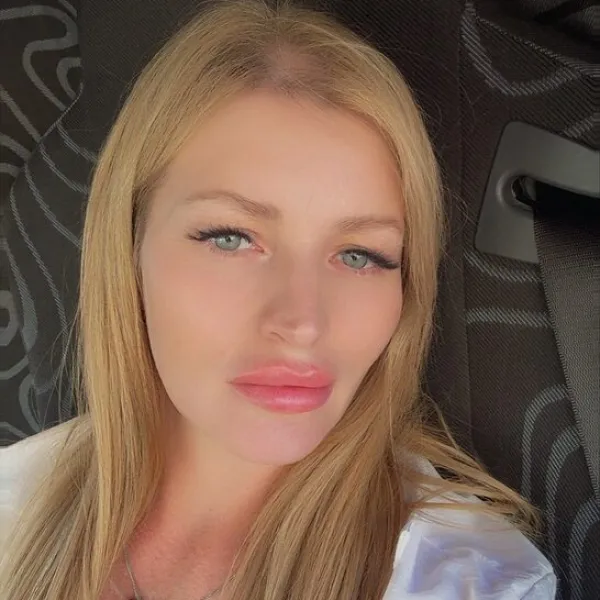 Яна
